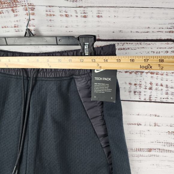 Ultra Rare Nike Tech Pack Sample Shorts 655323 Black Longline Men’s M NWT 2017 - Picture 8 of 9